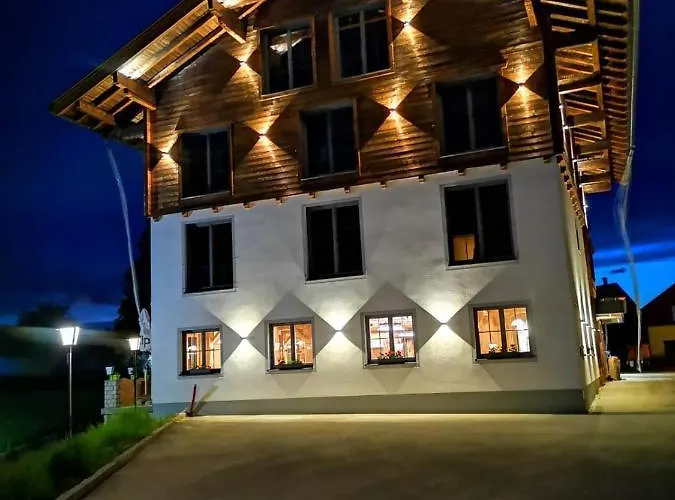 Dorfhotel Engl-grafinger Hotel *