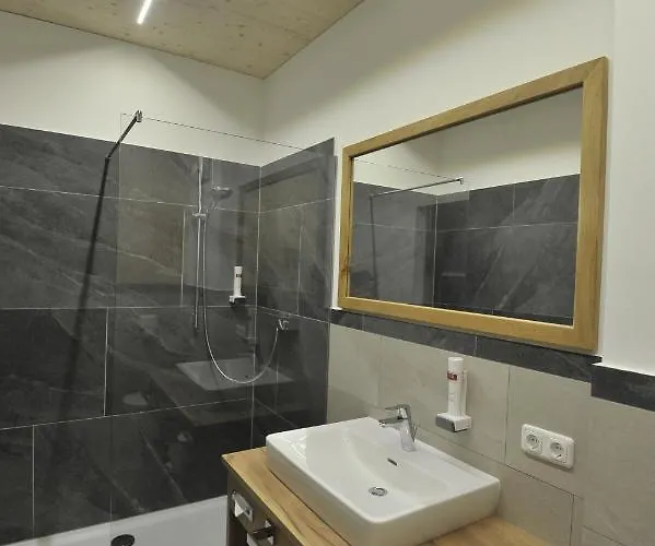 Dorfhotel Engl-grafinger * Pinsdorf